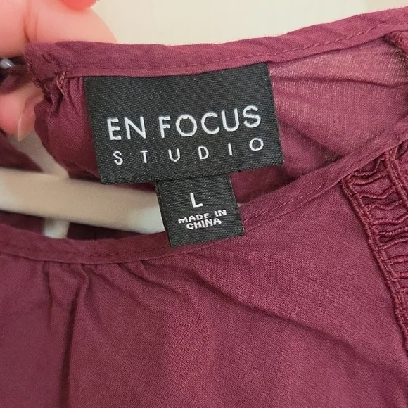 Enfocus Studio Plum Eyelet Yoke Puff Sleeve Blouse - Picture 2 of 5